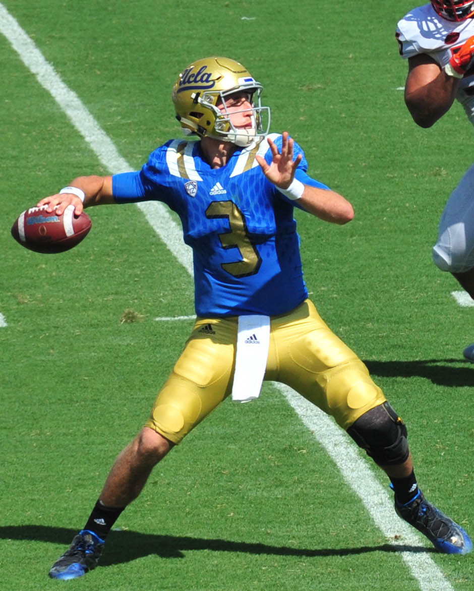 josh_rosen_vs_virginia_28cropped29